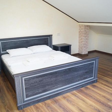 Motel Rosinka Ukrainka Zewnętrze zdjęcie
