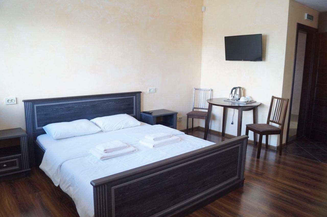 Motel Rosinka Ukrainka Zewnętrze zdjęcie