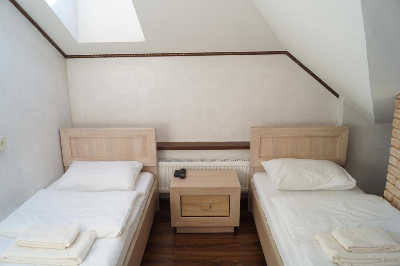 Motel Rosinka Ukrainka Zewnętrze zdjęcie